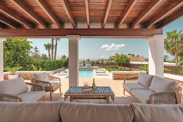 Mass Image Compressor Compressed this image. https://sourceforge.net/projects/icompress/ with Quality:80