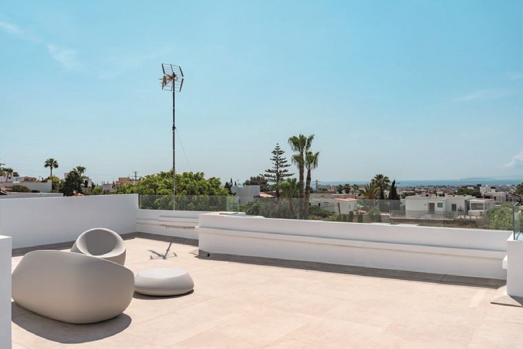 Mass Image Compressor Compressed this image. https://sourceforge.net/projects/icompress/ with Quality:80