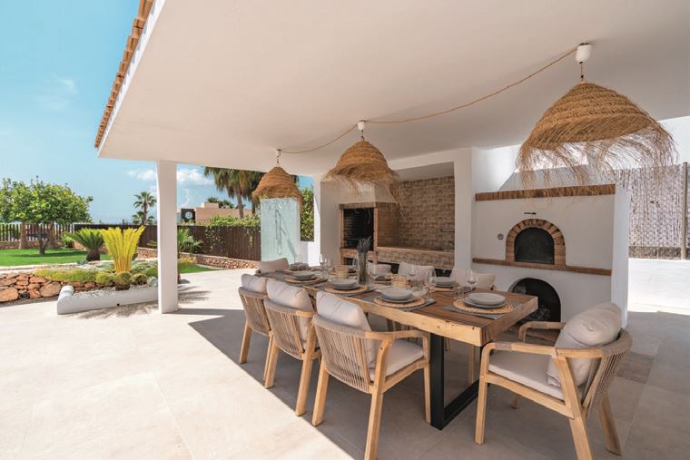 Mass Image Compressor Compressed this image. https://sourceforge.net/projects/icompress/ with Quality:80