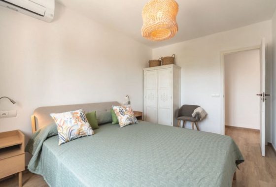 Mass Image Compressor Compressed this image. https://sourceforge.net/projects/icompress/ with Quality:80